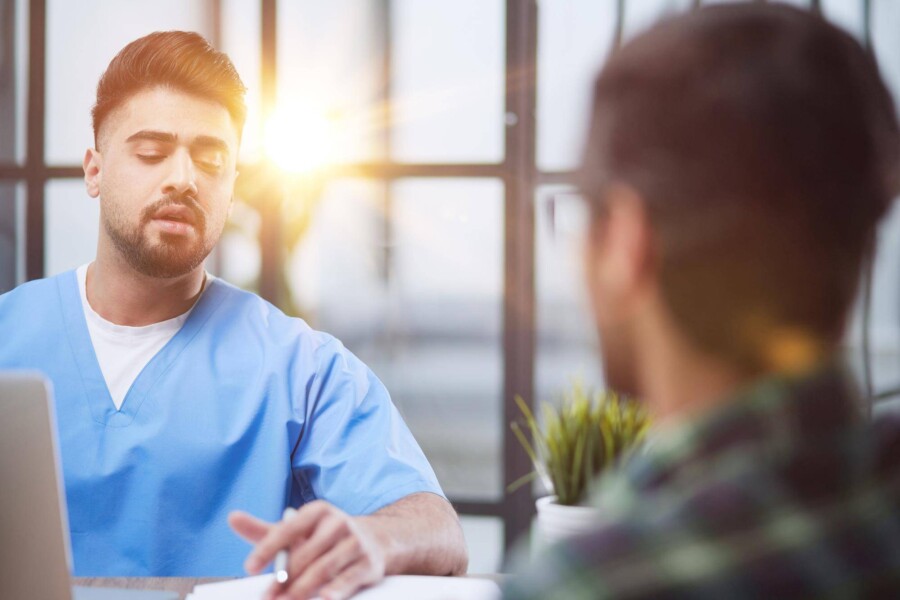 Czy do psychiatry na NFZ trzeba skierowania?